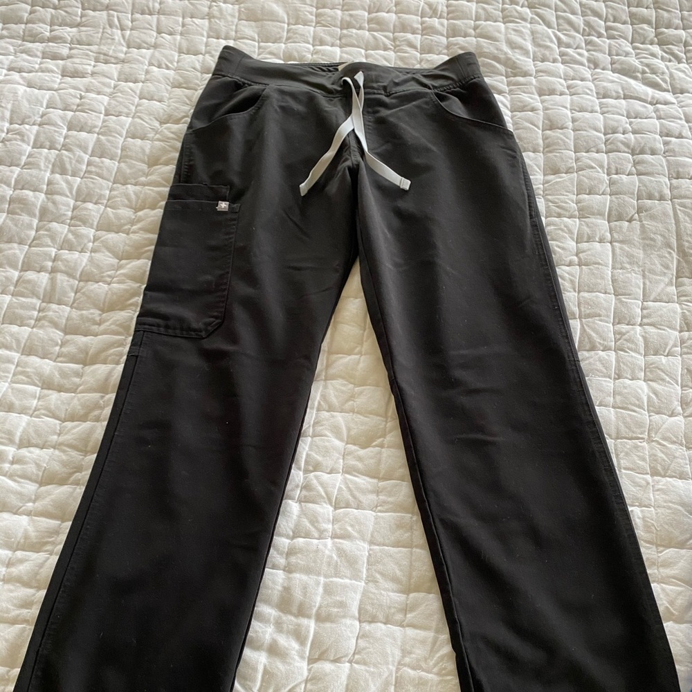 Figs Kade Cargo Scrub Pants